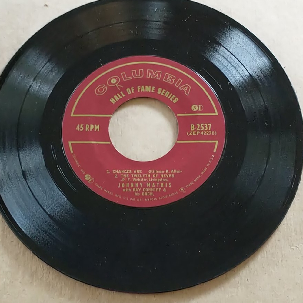 Vintage Johnny Mathis 45 RPM B-2537 - Picture 4 of 7